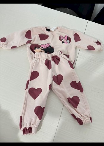 Zata Uzun Kollu Pembe Kalp Desenli disney serisi
