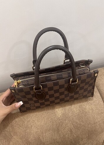 Louis Vuitton -Onthega mini