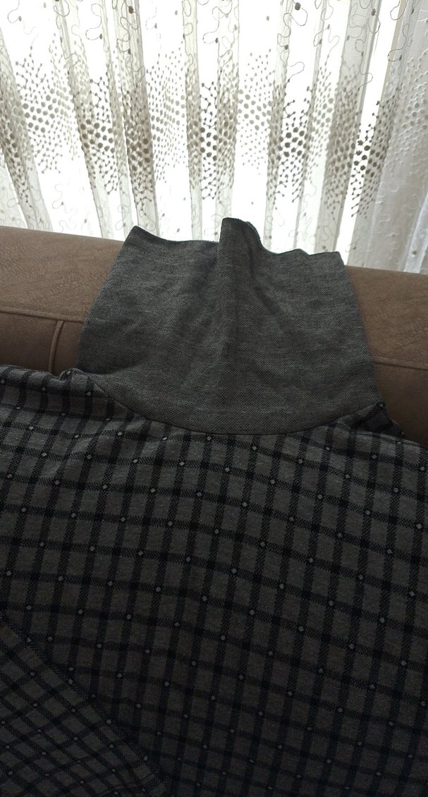 Düğmeli Gri Boğazlı Hamile Tunik - Görsel 3