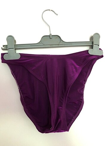 Bikini altı.