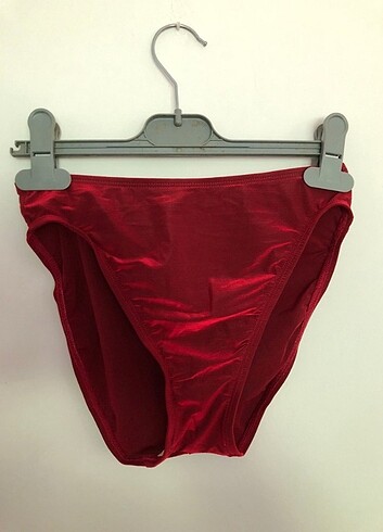 Bikini altı.