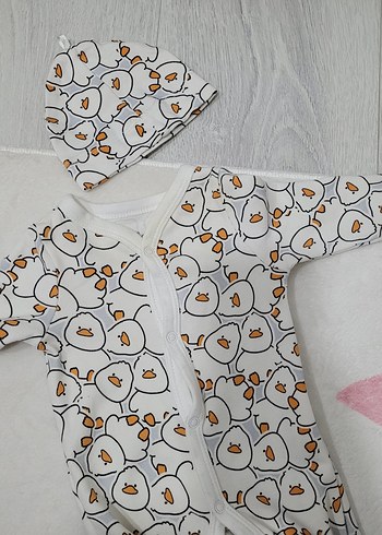 Beyaz Baskılı Uzun Kollu Bebek Tulum - Görsel 4