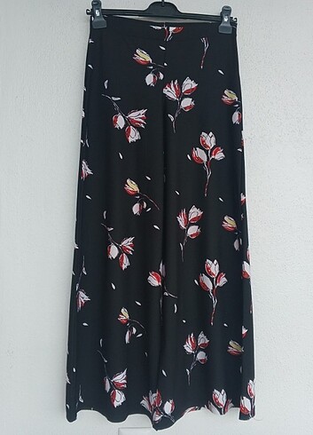 YAZLIK BOL PAÇA PANTOLON 
