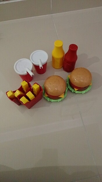 Evcilik hamburger