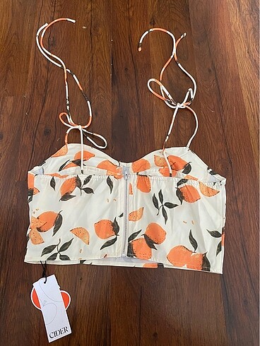 Trendyol & Milla Crop top