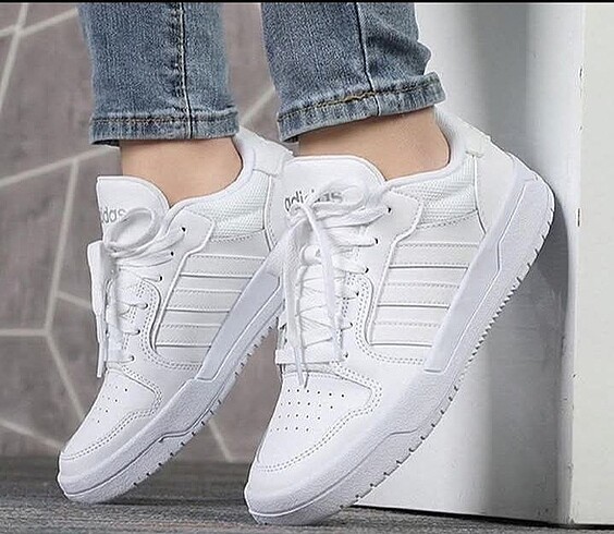 Adidas spor ayakkabı
