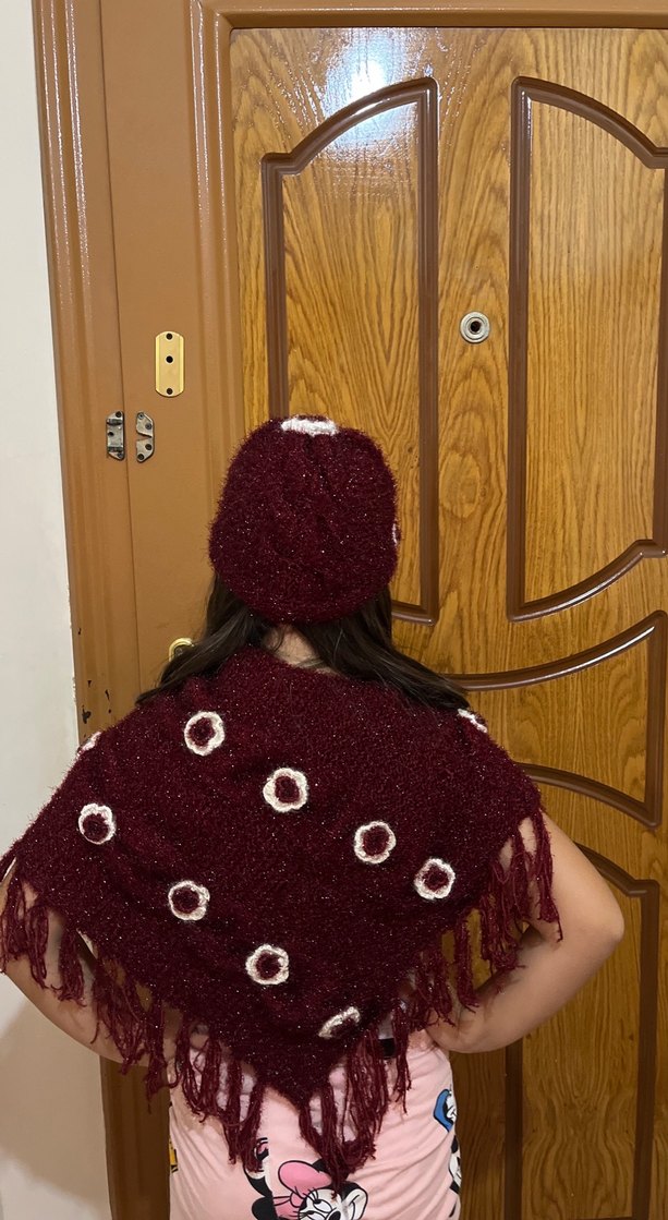 Bordo Nakışlı Örgü Kız Panço - Görsel 2