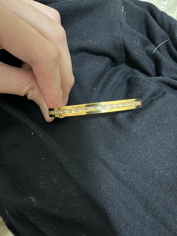 Altın Renkli Sarmal Desenli Kemerli Bileklik - Görsel 2