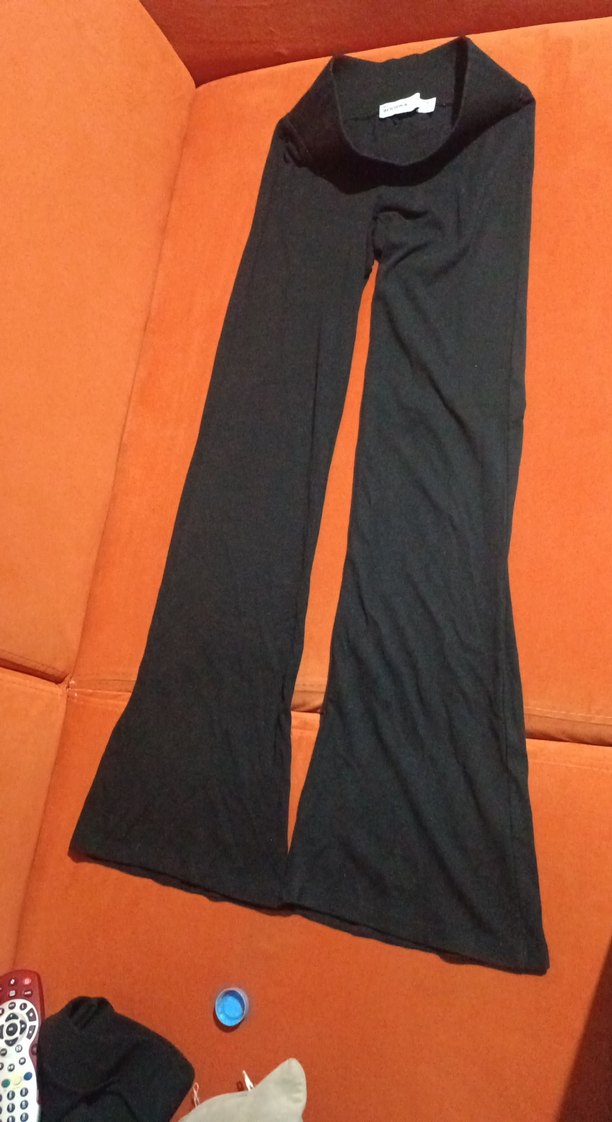 Siyah Bol Paça Kadın Pantolon - Görsel 3