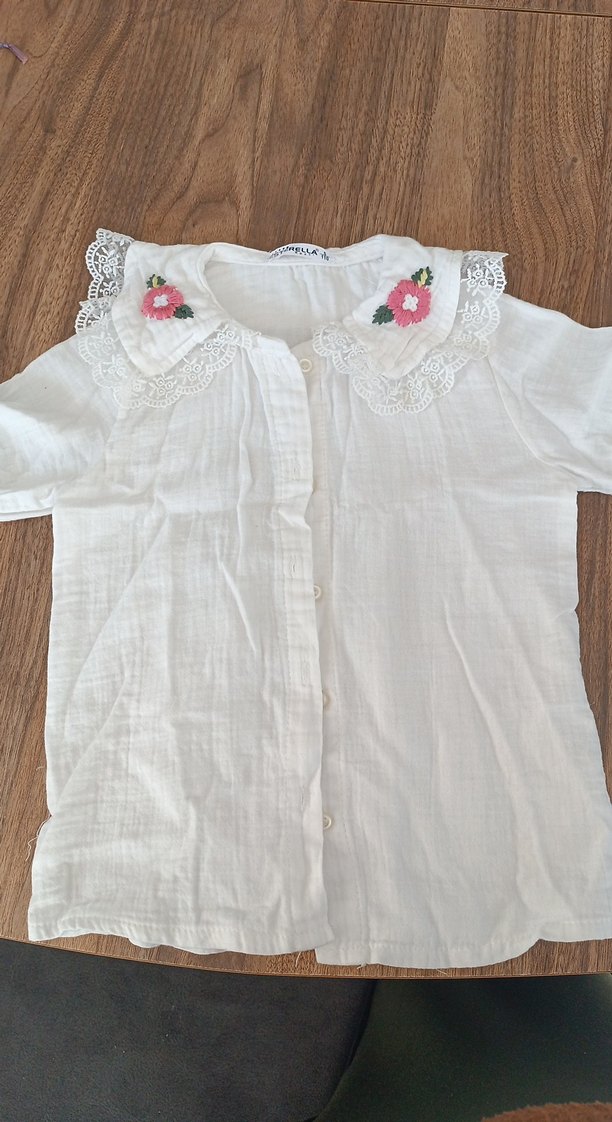 Dantel Yakalı Nakışlı Kız Keten Gömlek - Görsel 2