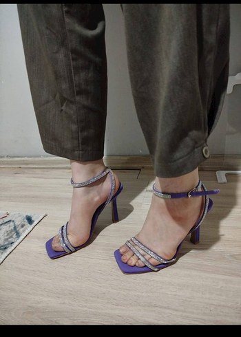 Mor Stiletto Topuklu Yılan Desenli Kadın Ayakkabı