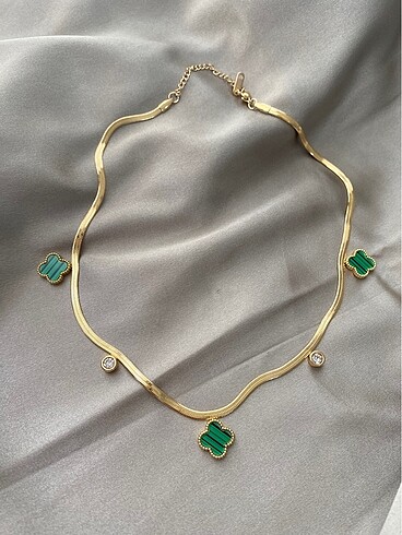 Van Cleef İtalyan ezme Çelik kolye