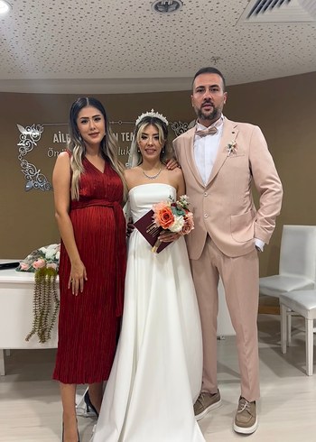 Kırmızı kuşak detaylı abiye