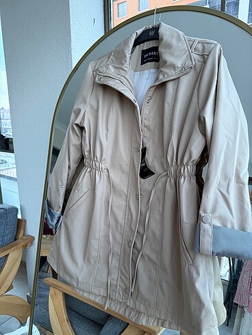 Etiketli trench