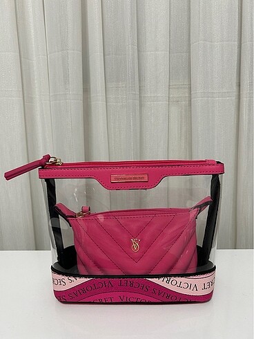 Victoria?s secret makyaj çantası