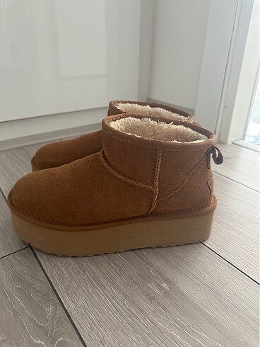 Ugg modeli bot
