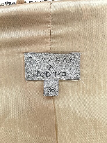 36 Beden çeşitli Renk Fabrika Blazer %70 İndirimli.