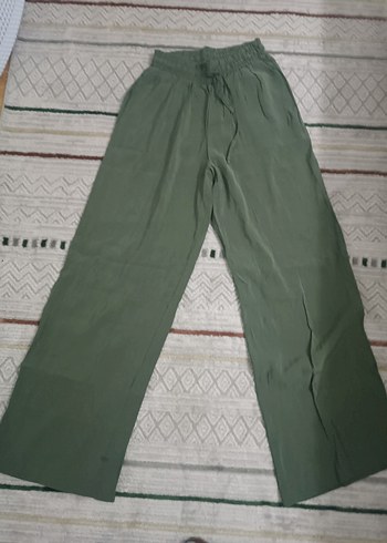 Kadın Yeşil Kemerli Bol Kesim naylon Pantolon - Görsel 2