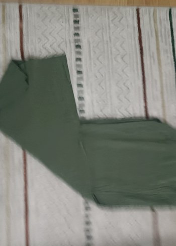 Kadın Yeşil Kemerli Bol Kesim naylon Pantolon - Görsel 4