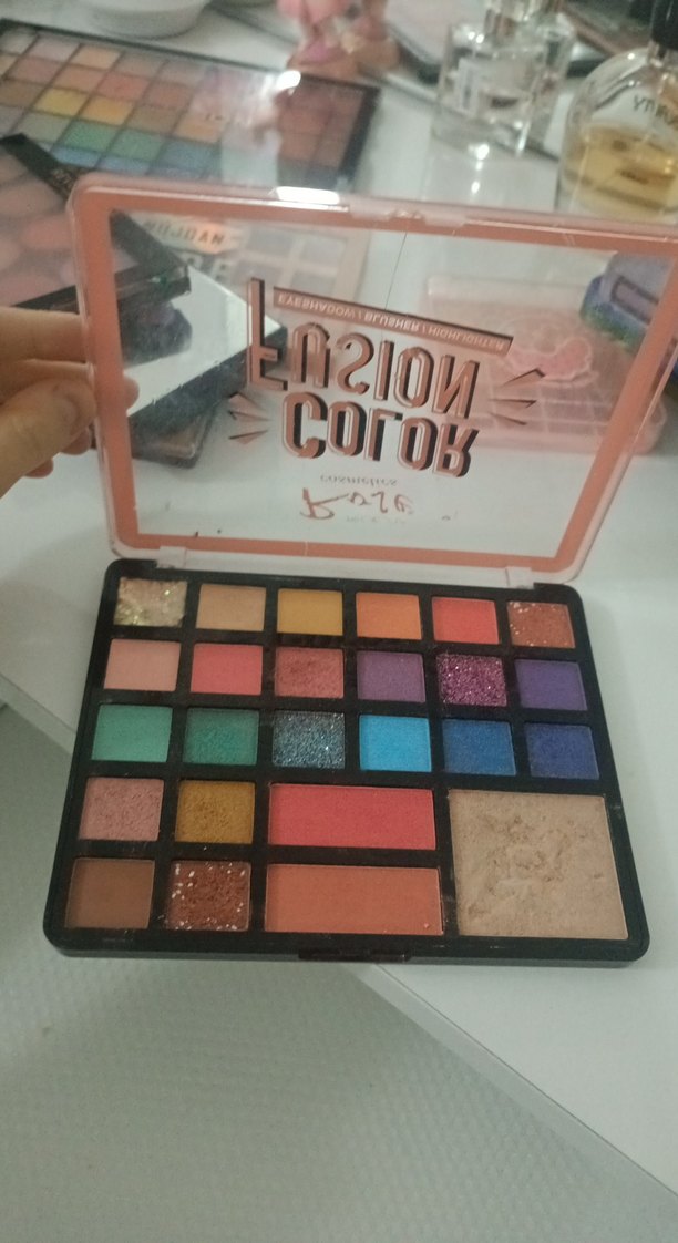 Çok Renkli Color Fusion Göz Farı Paleti - Görsel 3