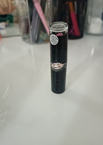 Wet n Wild pembe  Mat Ruj - Görsel 2