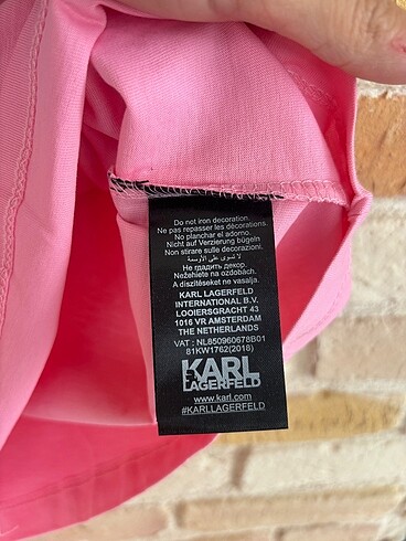 m Beden pembe Renk Karl lagerfeld bayan tshirt