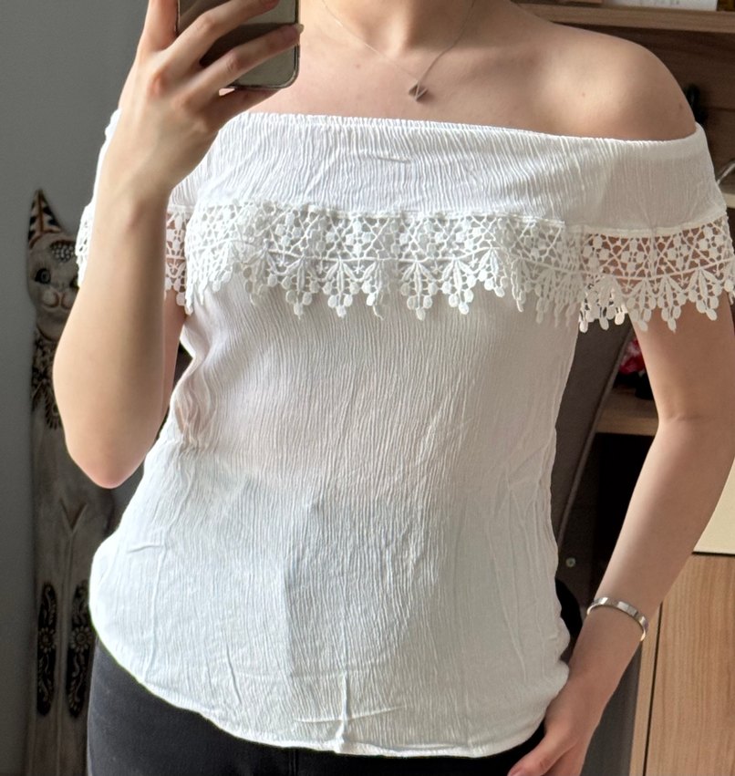 Dantel Detaylı Beyaz Straplez Bluz - Görsel 2