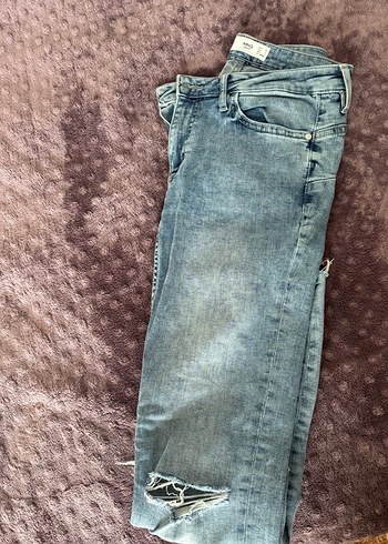 Kadın Mavi Yırtık Dar Kesim Kot Pantolon - Görsel 2