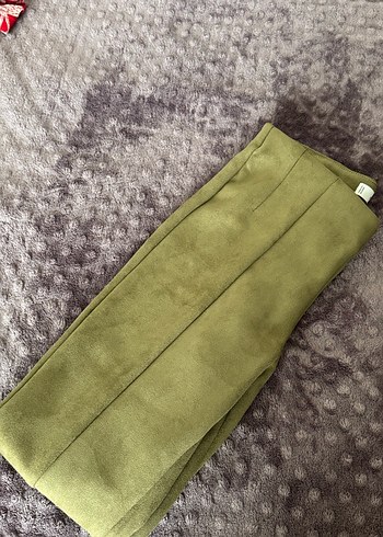 Bej Kadın Süet Dar Kesim Midi Pantolon - Görsel 3