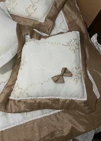 İşlemeli Beyaz Parlak Yatak Örtüsü - Görsel 7