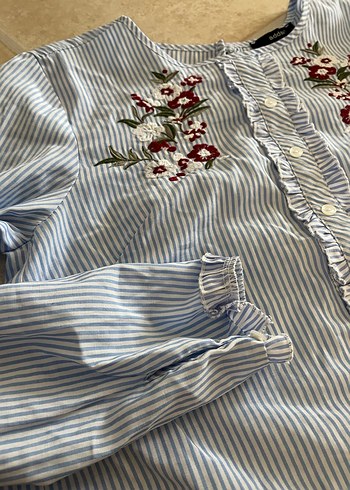 Nakışlı Mavi Mini Gömlek - Görsel 2