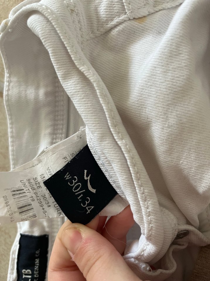 Düğmeli Beyaz Keten Kadın Pantolon - Görsel 3