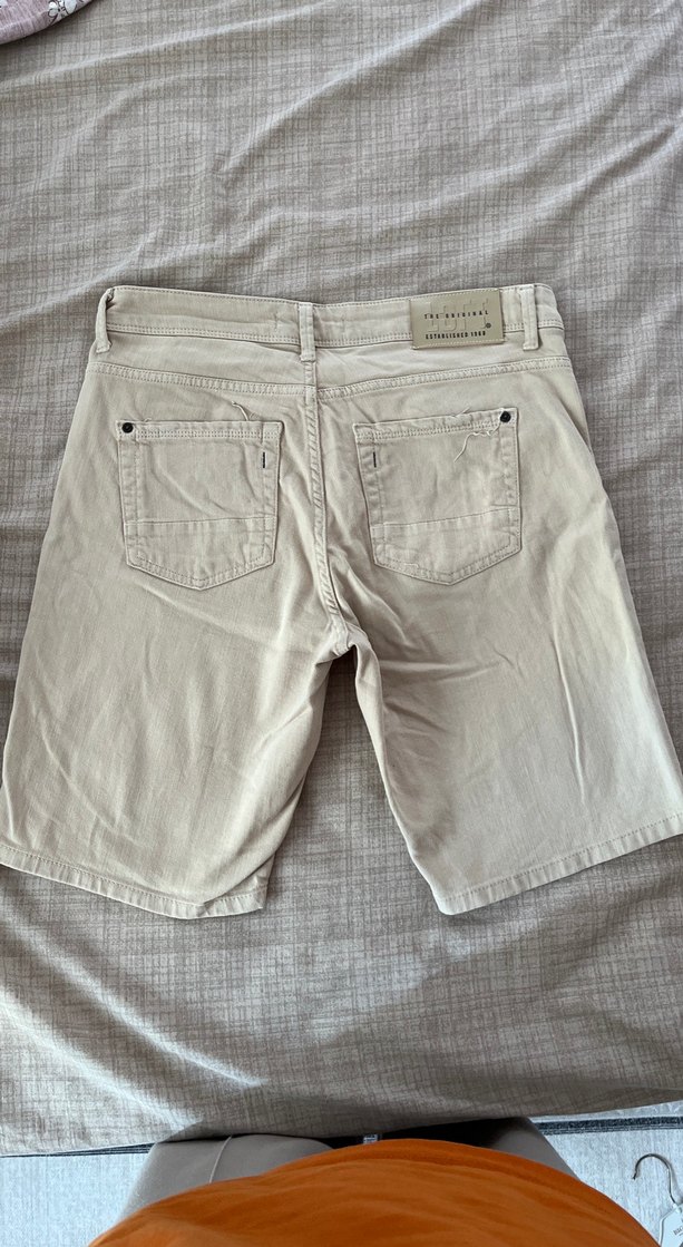 Bej Keten Erkek Şort - Günlük Rahat Kesim - Görsel 3