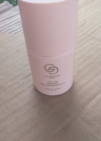  Beden Parf?ml? roll-on deodorant
