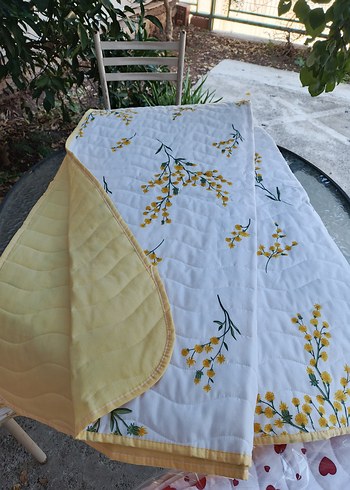 Çiçek Desenli Gri Yatak Örtüsü - Görsel 4