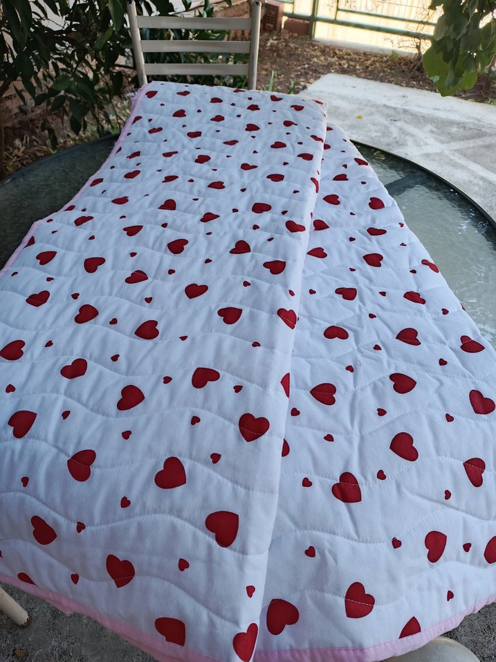 Sarı Nakışlı Yatak Örtüsü - Görsel 3