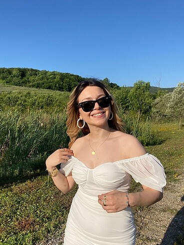beyaz elbise