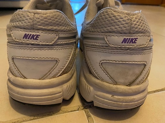 37 Beden beyaz Renk nike ayakkabı