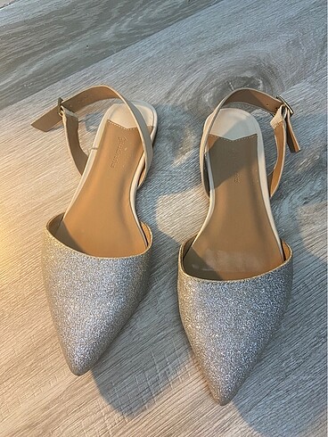 37 Beden Stradivarius babet