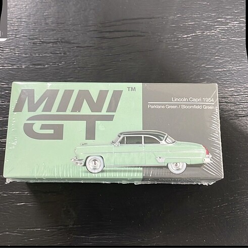 Mini GT Lincoln Capri 1954