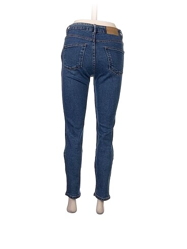 32 Beden Bershka Jean / Kot %70 İndirimli.