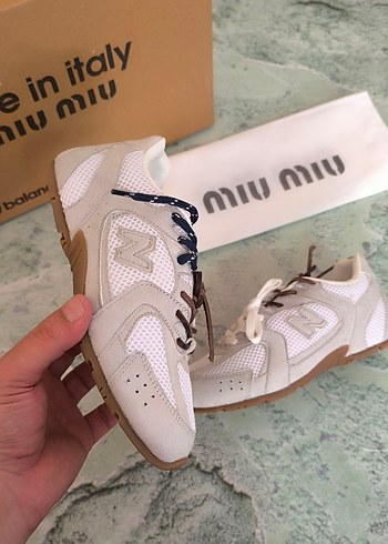 36 Beden beyaz Renk New Balance 530 Miu Miu