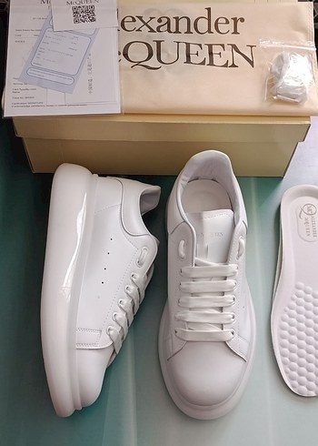 Alexander McQueen - Görsel 7