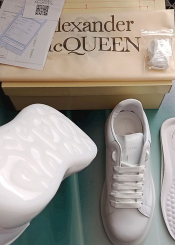Alexander McQueen - Görsel 9