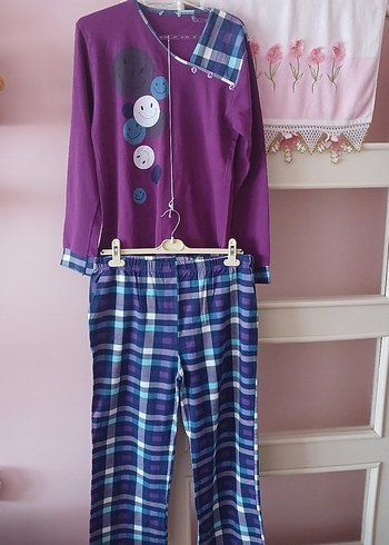 Diğer Kadın Pijama Takımı 44 beden yeni