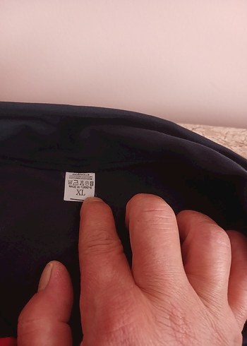 Kırmızı Siyah Fermuarlı Kadın Eşofman üstü yeni hiç giyilmedi - Görsel 5