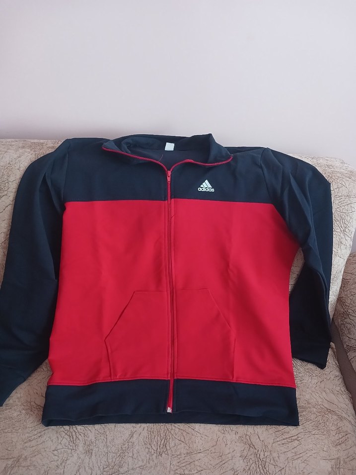 Kırmızı Siyah Fermuarlı Kadın Eşofman üstü yeni hiç giyilmedi - Görsel 3