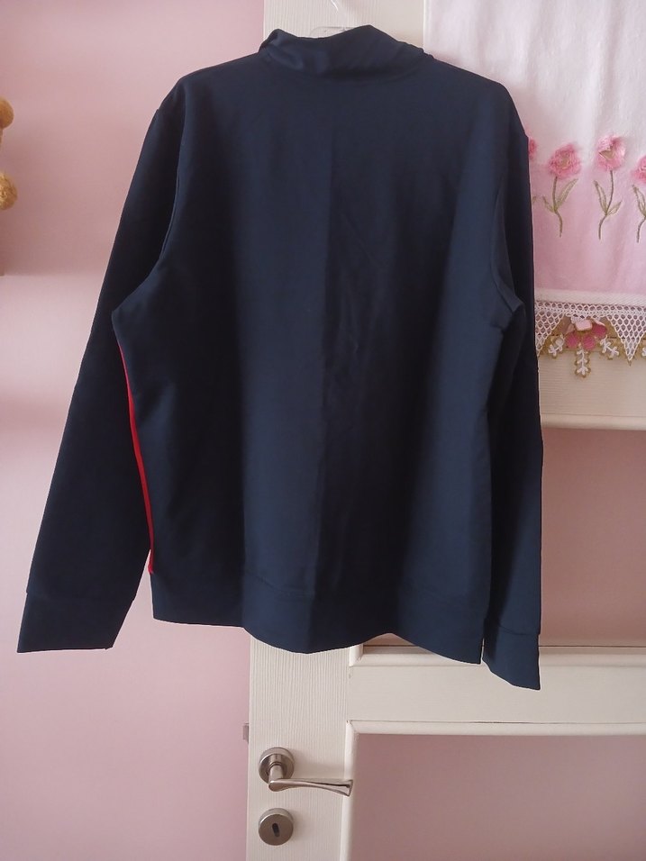 Kırmızı Siyah Fermuarlı Kadın Eşofman üstü yeni hiç giyilmedi - Görsel 2