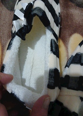 Tokalı Kareli Kadın Ev Terliği 39 numara yeni hiç giyilmedi - Görsel 4