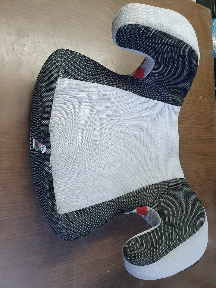 Pierre Cardin Çocuk Araba Koltuğu yükseltici - Görsel 2